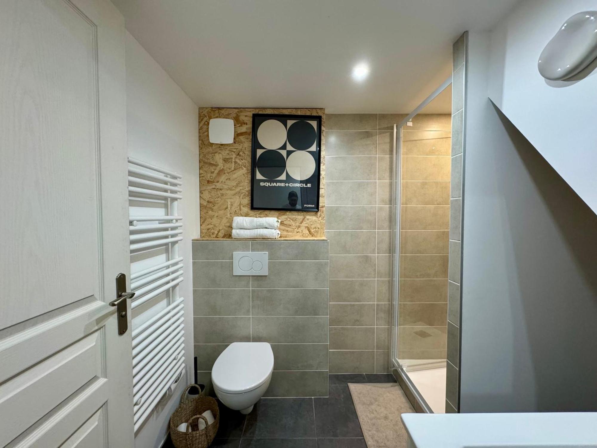 Suite Elias Villeurbanne Ngoại thất bức ảnh