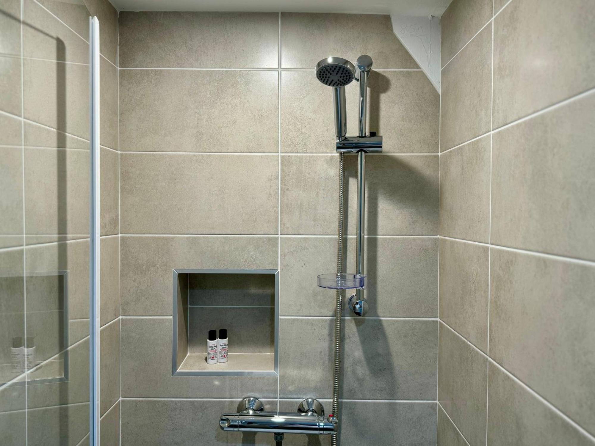 Suite Elias Villeurbanne Ngoại thất bức ảnh