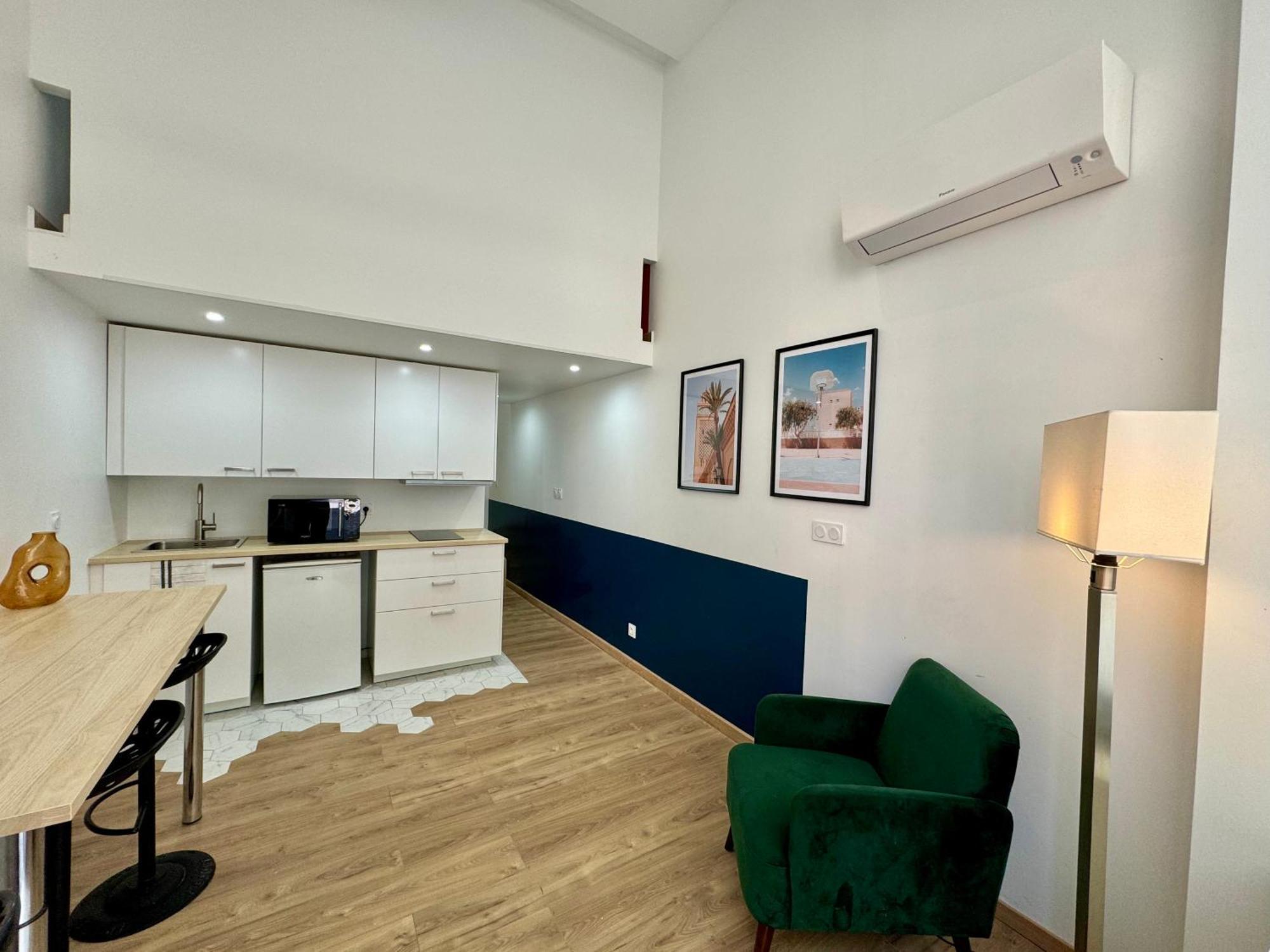 Suite Elias Villeurbanne Ngoại thất bức ảnh